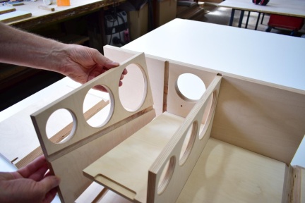 Illuminator-Center 16